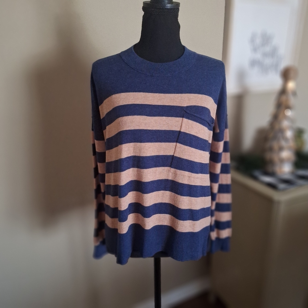 Madewell lightweight striped Sweater side splits front pocket size S